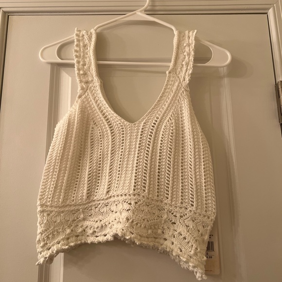 Shyanne white knit tank top. Size S - Picture 1 of 4